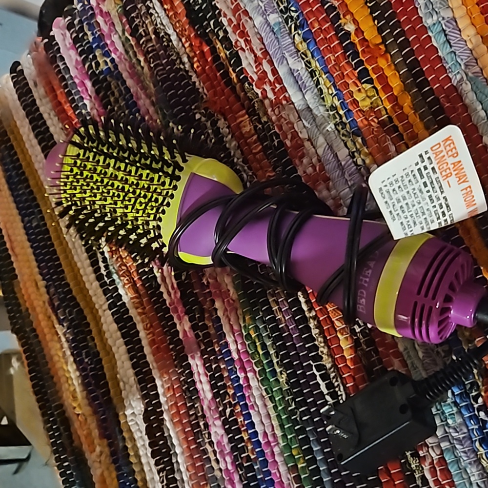 Bed head blowout brush